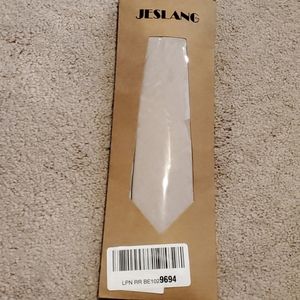 Jeslang tie. NWT. Linen tan.